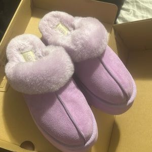 Lilac Ugg disquette